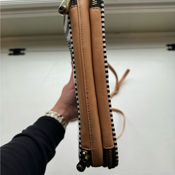 Henri Bendel Tablet bag - Picture 3 of 6